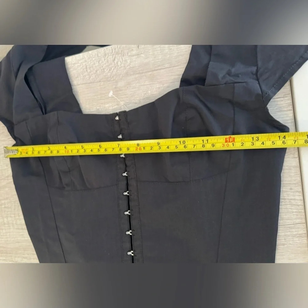 Silence + Noise Hook & Eye Blouse Urban Outfitters NWT XS Black Cropped Boho - Picture 5 of 7